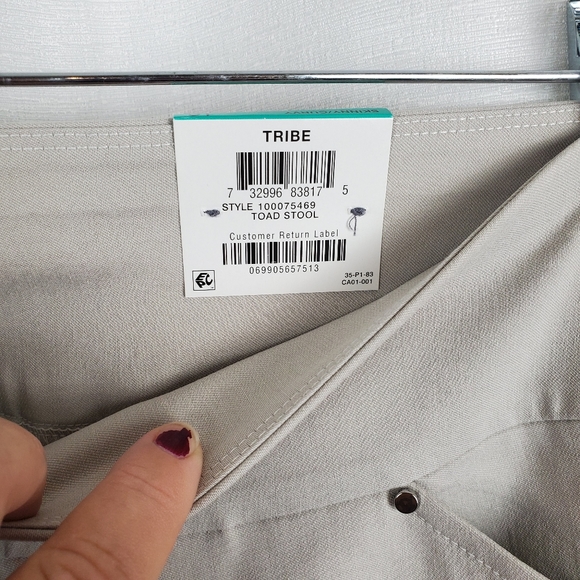 *NEW* INC Curvy Skinny Crop Mid Rise Pull On Pants - Picture 4 of 6